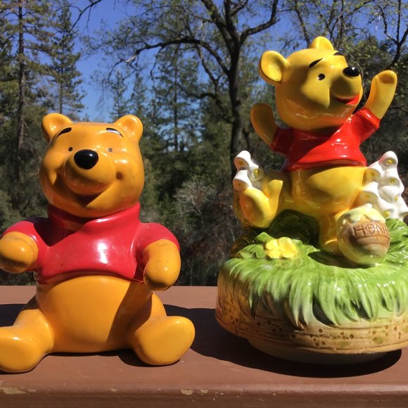 Vintage Winnie The Pooh Figurine And Music Player (Works) - Picture 1 of 5